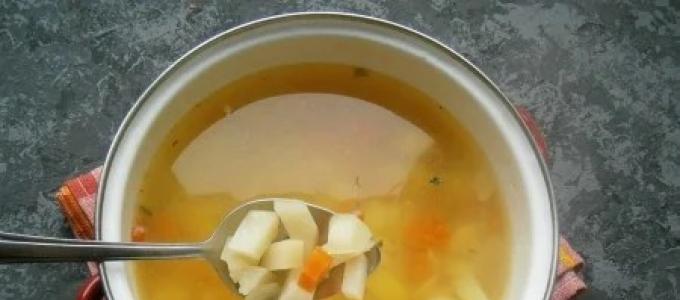 Суп из зеленого горошка консервированного: рецепты с яйцом, курицей и семгой